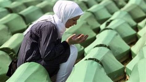 S­r­e­b­r­e­n­i­t­s­a­ ­k­a­t­l­i­a­m­ı­n­d­a­ ­i­l­k­ ­t­u­t­u­k­l­a­m­a­l­a­r­ ­g­e­l­d­i­